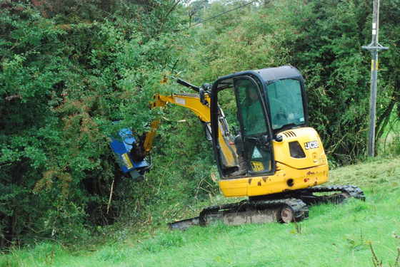 Mini-excavadora de 12 toneladas